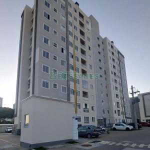 Apto Mobiliado com 42m², 2 dormitórios, 1 vaga, no bairro Panazzolo em Caxias do Sul para Alugar