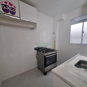Apto Mobiliado com 42m², 2 dormitórios, 1 vaga, no bairro Panazzolo em Caxias do Sul para Alugar