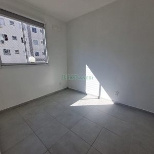 Apto Mobiliado com 42m², 2 dormitórios, 1 vaga, no bairro Panazzolo em Caxias do Sul para Alugar
