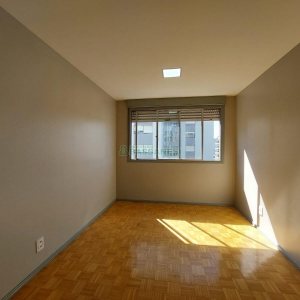 Apartamento com 30m², 1 dormitório, no bairro Centro em Caxias do Sul para Alugar