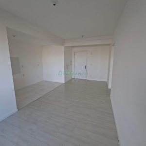 Apartamento com 50m², 1 dormitório, 1 vaga, no bairro Lourdes em Caxias do Sul para Comprar