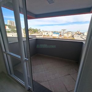 Apartamento com 50m², 1 dormitório, 1 vaga, no bairro Lourdes em Caxias do Sul para Comprar