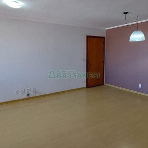 Apartamento com 70m², 3 dormitórios, 1 vaga, no bairro Santa Lúcia em Caxias do Sul para Alugar