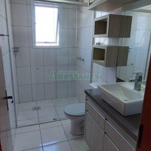 Apartamento com 70m², 3 dormitórios, 1 vaga, no bairro Santa Lúcia em Caxias do Sul para Alugar