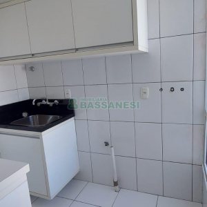 Apartamento com 70m², 3 dormitórios, 1 vaga, no bairro Santa Lúcia em Caxias do Sul para Alugar