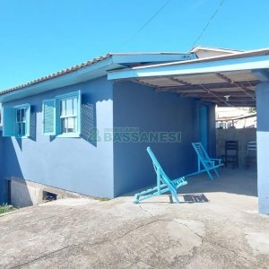 Casa Mobiliada com 65m², 2 dormitórios, 1 vaga, no bairro Cidade Nova em Caxias do Sul para Alugar