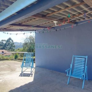Casa Mobiliada com 65m², 2 dormitórios, 1 vaga, no bairro Cidade Nova em Caxias do Sul para Alugar