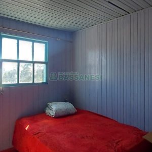 Casa Mobiliada com 65m², 2 dormitórios, 1 vaga, no bairro Cidade Nova em Caxias do Sul para Alugar