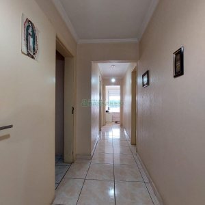 Casa com 229m², 3 dormitórios, 4 vagas, no bairro Santa Lúcia em Caxias do Sul para Comprar