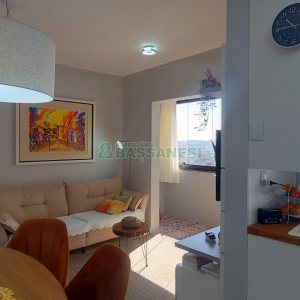 Apartamento com 57m², 2 dormitórios, 1 vaga, no bairro Sagrada Família em Caxias do Sul para Comprar