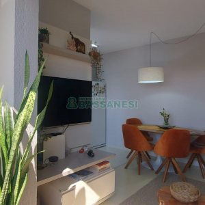 Apartamento com 57m², 2 dormitórios, 1 vaga, no bairro Sagrada Família em Caxias do Sul para Comprar