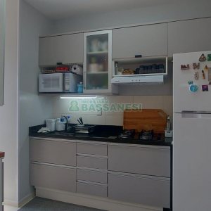 Apartamento com 57m², 2 dormitórios, 1 vaga, no bairro Sagrada Família em Caxias do Sul para Comprar