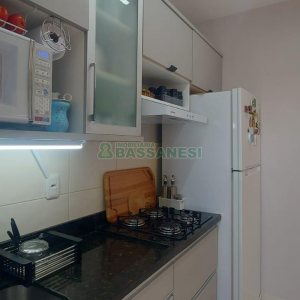 Apartamento com 57m², 2 dormitórios, 1 vaga, no bairro Sagrada Família em Caxias do Sul para Comprar