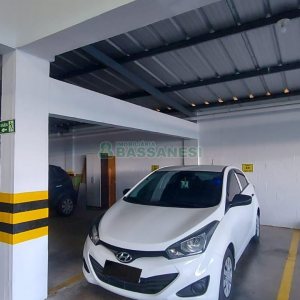 Apartamento com 57m², 2 dormitórios, 1 vaga, no bairro Sagrada Família em Caxias do Sul para Comprar