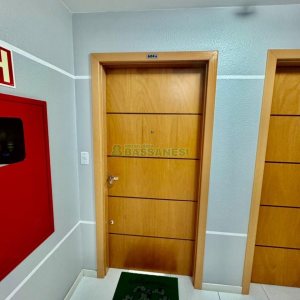 Apto Mobiliado com 60m², 2 dormitórios, 1 vaga, no bairro Vinhedos em Caxias do Sul para Alugar