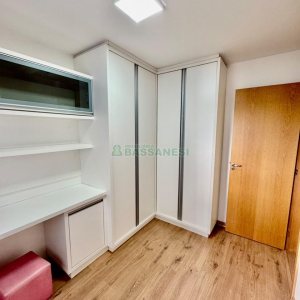 Apto Mobiliado com 60m², 2 dormitórios, 1 vaga, no bairro Vinhedos em Caxias do Sul para Alugar