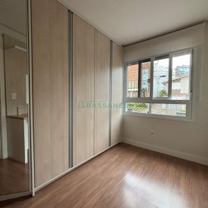 Apartamento com 92m², 3 dormitórios, 2 vagas, no bairro Cinqüentenário em Caxias do Sul para Alugar