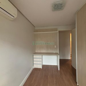 Apartamento com 92m², 3 dormitórios, 2 vagas, no bairro Cinqüentenário em Caxias do Sul para Alugar