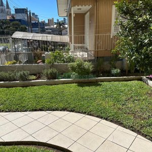 Casa com 203m², 2 dormitórios, 1 vaga, no bairro Nossa Senhora de Lourdes em Caxias do Sul para Comprar