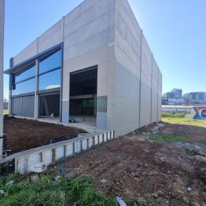 Pavilhão com 1260m², no bairro Sanvitto em Caxias do Sul para Alugar