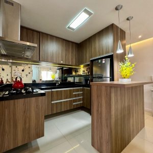 Apto Mobiliado com 148m², 2 dormitórios, 2 vagas, no bairro Jardim do Shopping em Caxias do Sul para Alugar