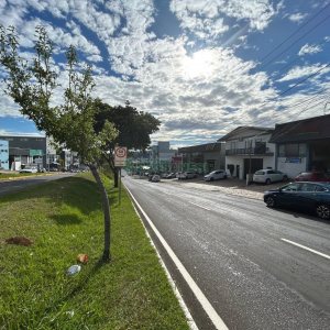 Loja com 1800m², no bairro Universitário em Caxias do Sul para Alugar