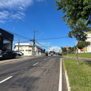 Loja com 1800m², no bairro Universitário em Caxias do Sul para Alugar