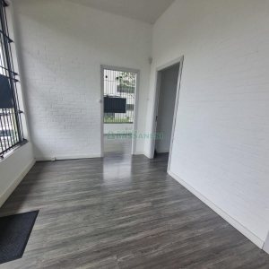 Loja com 160m², no bairro Pio X em Caxias do Sul para Alugar