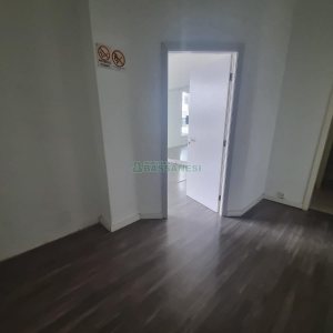 Loja com 160m², no bairro Pio X em Caxias do Sul para Alugar