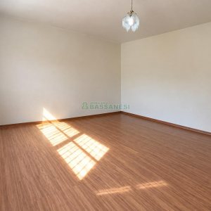 Apartamento com 53m², 1 dormitório, 1 vaga, no bairro Cinqüentenário em Caxias do Sul para Comprar