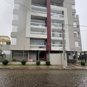 Apto Mobiliado com 65m², 2 dormitórios, 2 vagas, no bairro Cruzeiro em Caxias do Sul para Alugar
