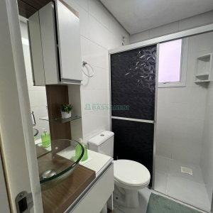 Apto Mobiliado com 65m², 2 dormitórios, 2 vagas, no bairro Cruzeiro em Caxias do Sul para Alugar