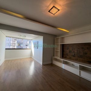 Apartamento com 110m², 2 dormitórios, 2 vagas, no bairro São Pelegrino em Caxias do Sul para Alugar