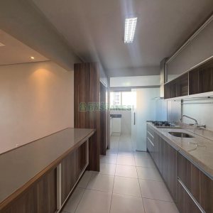 Apartamento com 110m², 2 dormitórios, 2 vagas, no bairro São Pelegrino em Caxias do Sul para Alugar