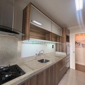 Apartamento com 110m², 2 dormitórios, 2 vagas, no bairro São Pelegrino em Caxias do Sul para Alugar