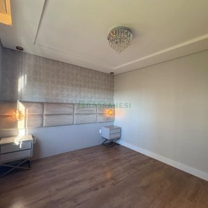 Apartamento com 110m², 2 dormitórios, 2 vagas, no bairro São Pelegrino em Caxias do Sul para Alugar