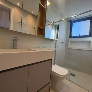 Apartamento com 110m², 2 dormitórios, 2 vagas, no bairro São Pelegrino em Caxias do Sul para Alugar
