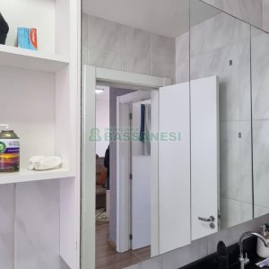 Apartamento com 60m², 2 dormitórios, 1 vaga, no bairro Santa Lúcia em Caxias do Sul para Comprar