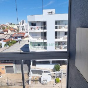 Apartamento com 60m², 2 dormitórios, 1 vaga, no bairro Santa Lúcia em Caxias do Sul para Comprar