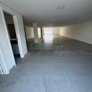 Sala com 140m², no bairro Lourdes em Caxias do Sul para Alugar