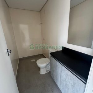 Sala com 140m², no bairro Lourdes em Caxias do Sul para Alugar
