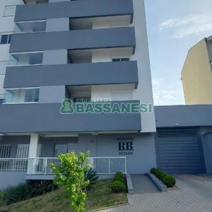 Apto Mobiliado com 57m², 2 dormitórios, 1 vaga, no bairro Santa Catarina em Caxias do Sul para Alugar