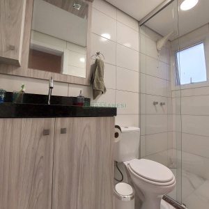 Apto Mobiliado com 57m², 2 dormitórios, 1 vaga, no bairro Santa Catarina em Caxias do Sul para Alugar