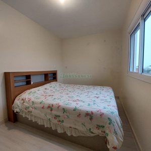Apto Mobiliado com 57m², 2 dormitórios, 1 vaga, no bairro Santa Catarina em Caxias do Sul para Alugar