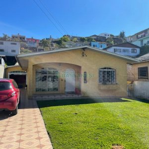 Casa com 100m², 3 dormitórios, 2 vagas, no bairro Presidente Vargas em Caxias do Sul para Comprar