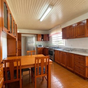 Casa com 100m², 3 dormitórios, 2 vagas, no bairro Presidente Vargas em Caxias do Sul para Comprar