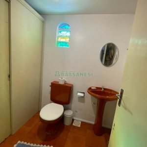 Casa com 100m², 3 dormitórios, 2 vagas, no bairro Presidente Vargas em Caxias do Sul para Comprar
