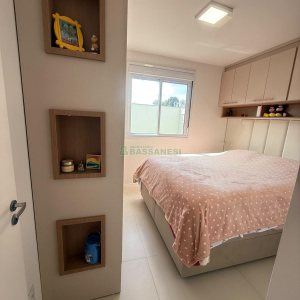 Apartamento com 70m², 2 dormitórios, no bairro Nossa Senhora do Rosário em Caxias do Sul para Comprar