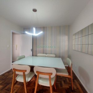 Apto Mobiliado com 121m², 3 dormitórios, 1 vaga, no bairro São Pelegrino em Caxias do Sul para Alugar