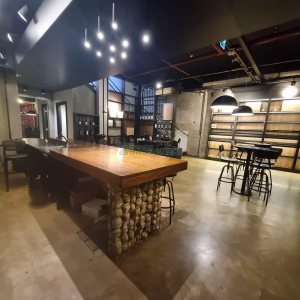 Loja com 400m², no bairro Exposição em Caxias do Sul para Alugar
